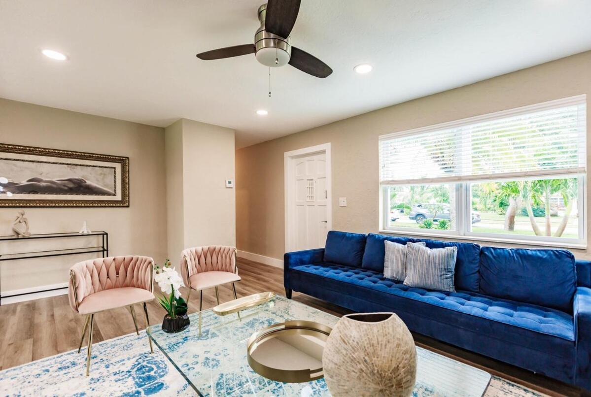 Stylish 3br Family Retreat In Park West Palm Beach