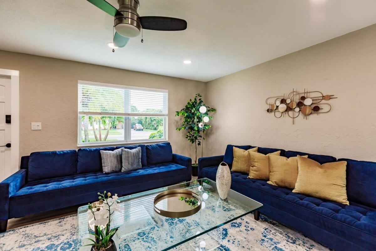 Stylish 3br Family Retreat In Park * West Palm Beach