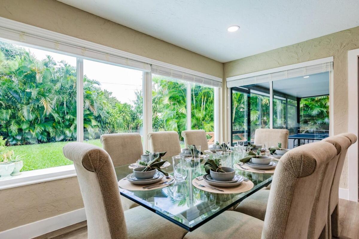 Holiday home Stylish 3br Family Retreat In Park *