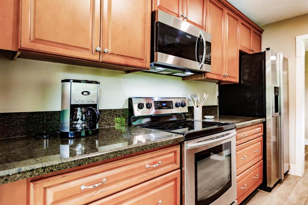 Stylish 3br Family Retreat In Park *