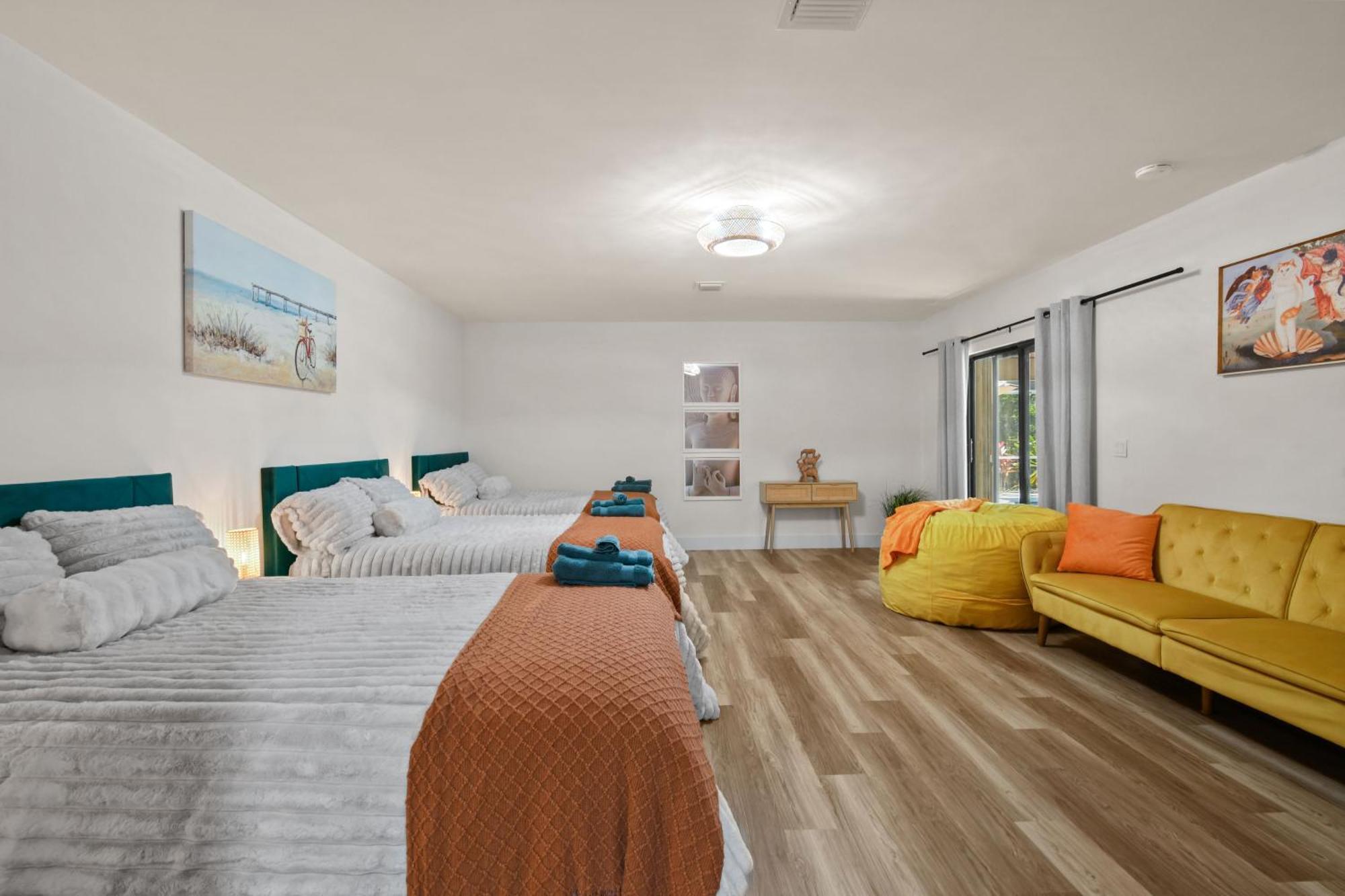 Holiday home Whats So Addictive About Damn House West Palm Beach