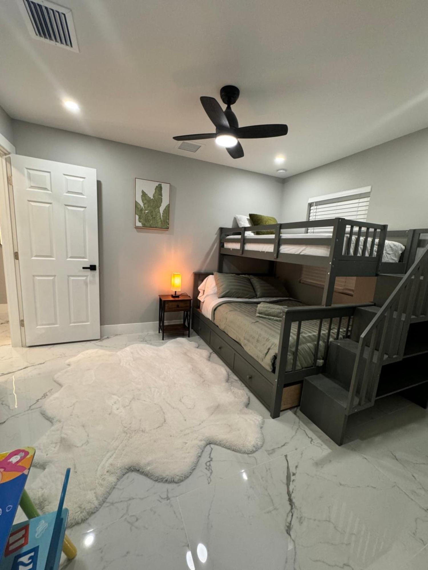 Tropical Luxury Paradise - Fully Renovated In Wpb * West Palm Beach