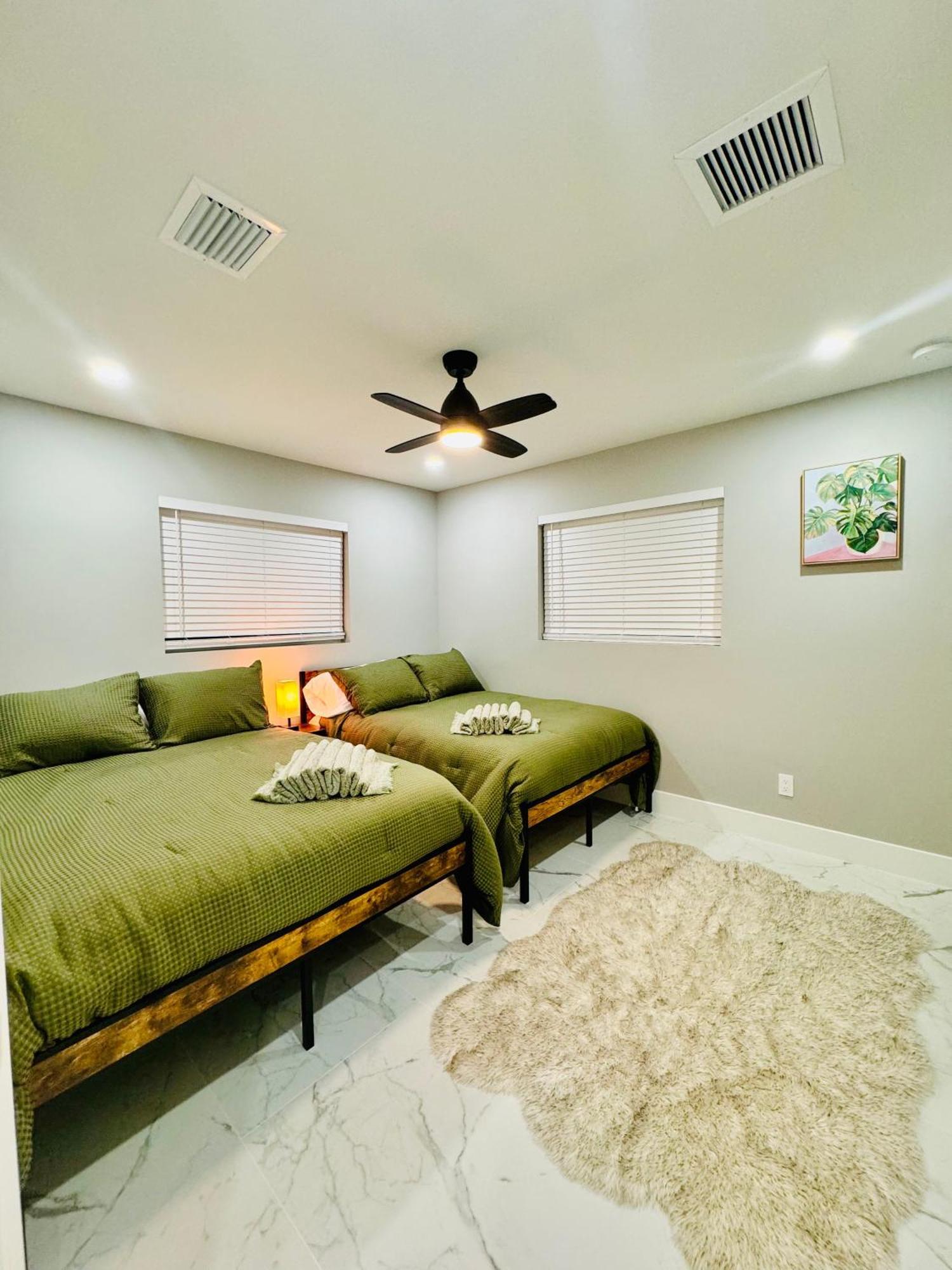 Villa Tropical Luxury Paradise - Fully Renovated In Wpb