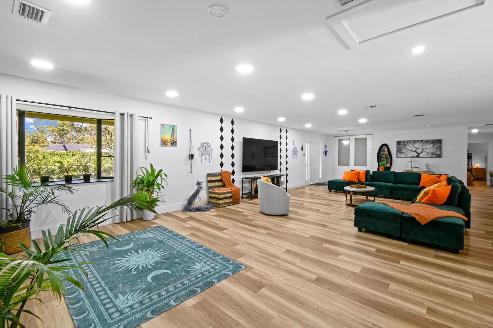 Holiday home Whats So Addictive About Damn House