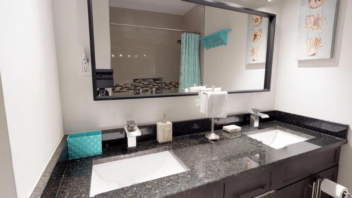 Holiday home Palm Beach Vacation Home-downtown-gameroom-grill West Palm Beach