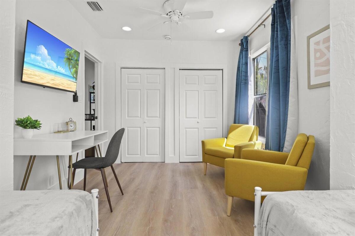 3 Bd House In-law - Palm Wave * West Palm Beach