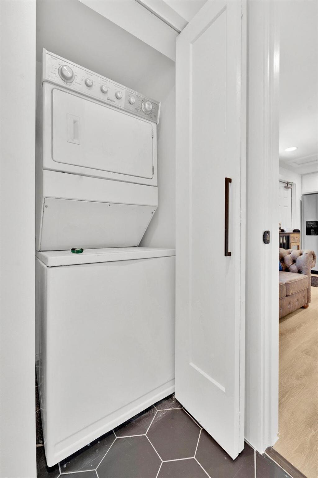 3 Bd House In-law - Palm Wave *