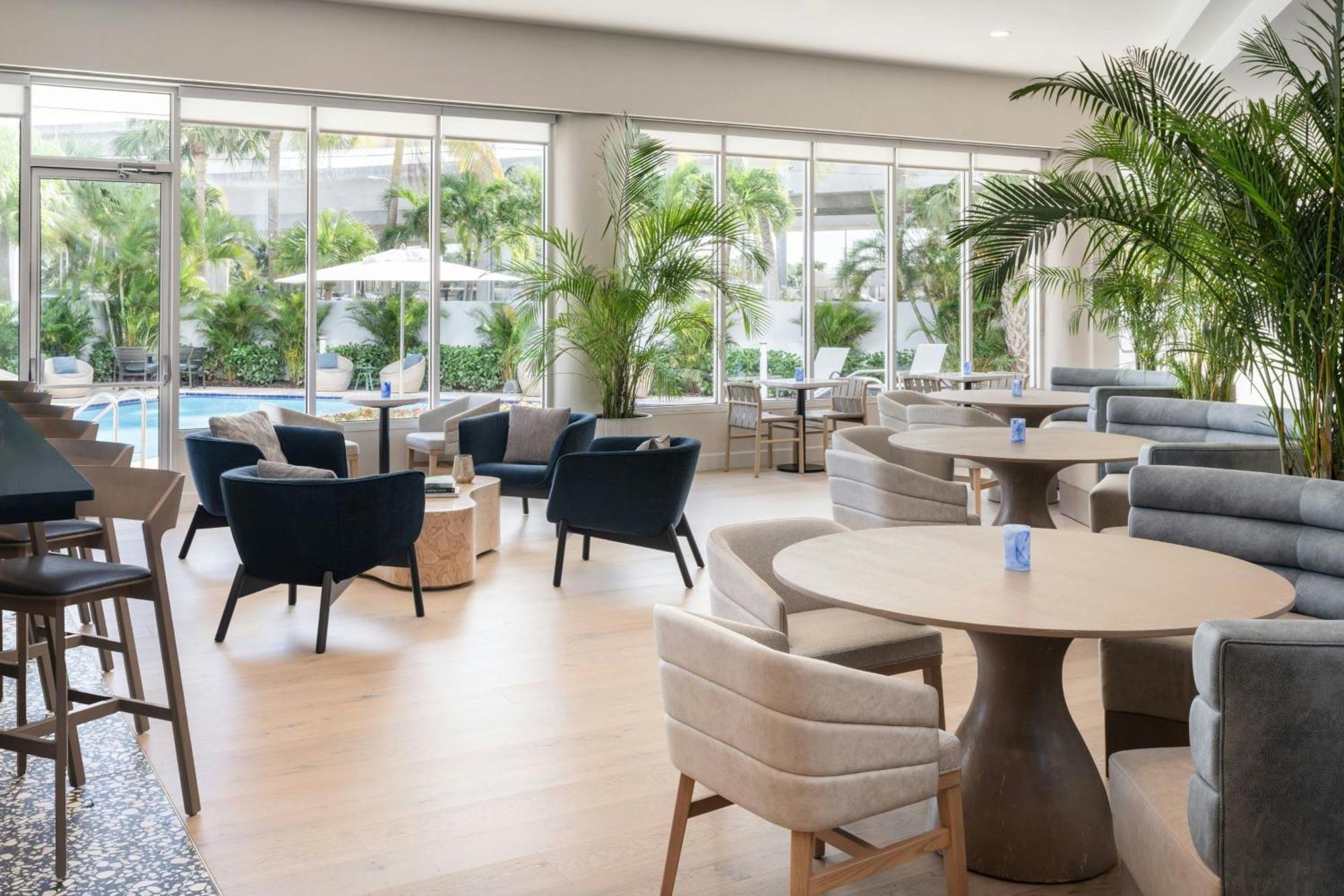 Delta By Marriott West Palm Hotel