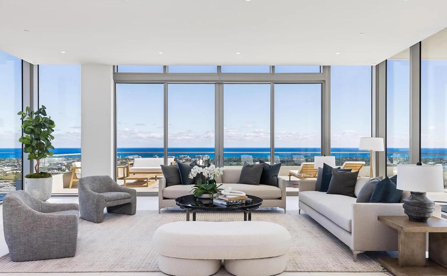 Luxurious 3-bedroom Penthouse *