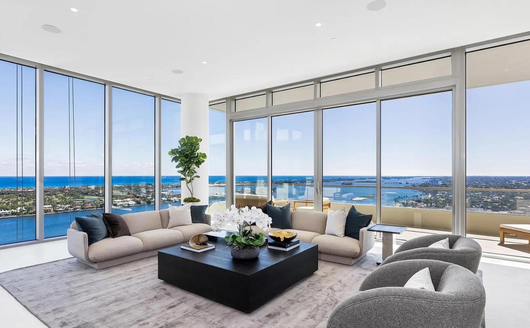 Luxurious 3-bedroom Penthouse Apartment