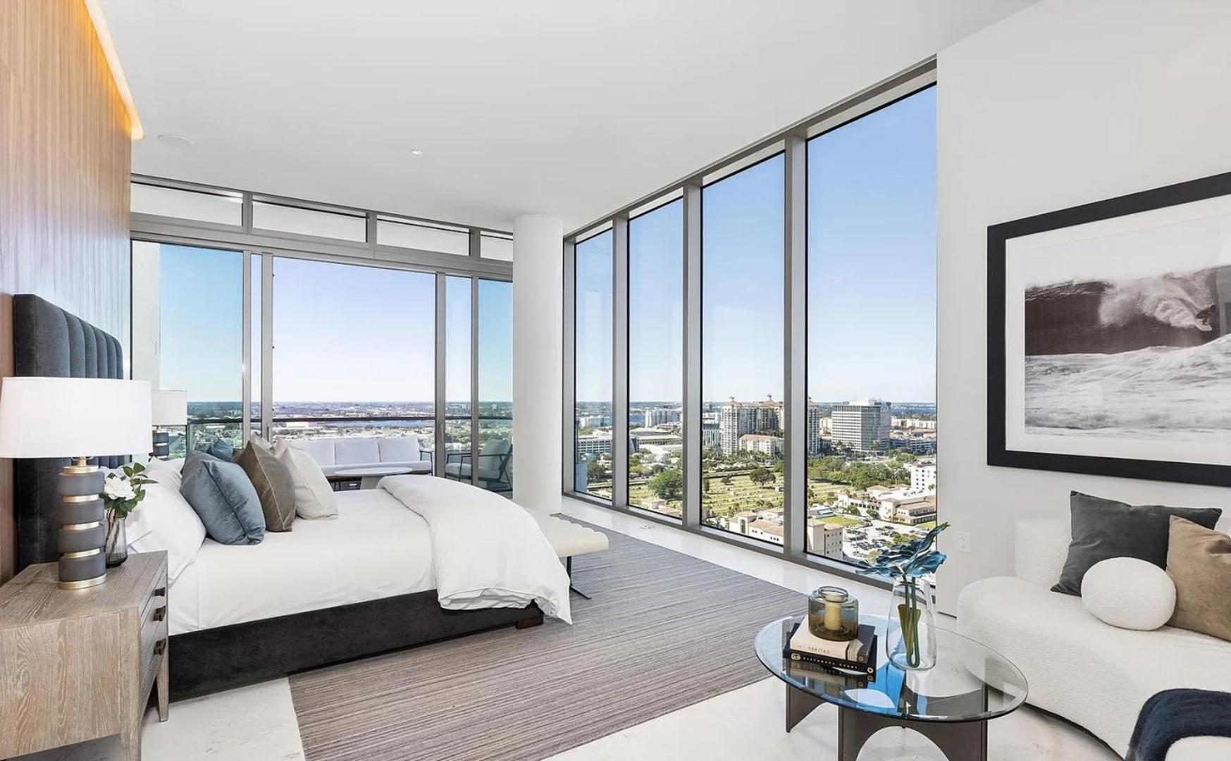 Luxurious 3-bedroom Penthouse West Palm Beach