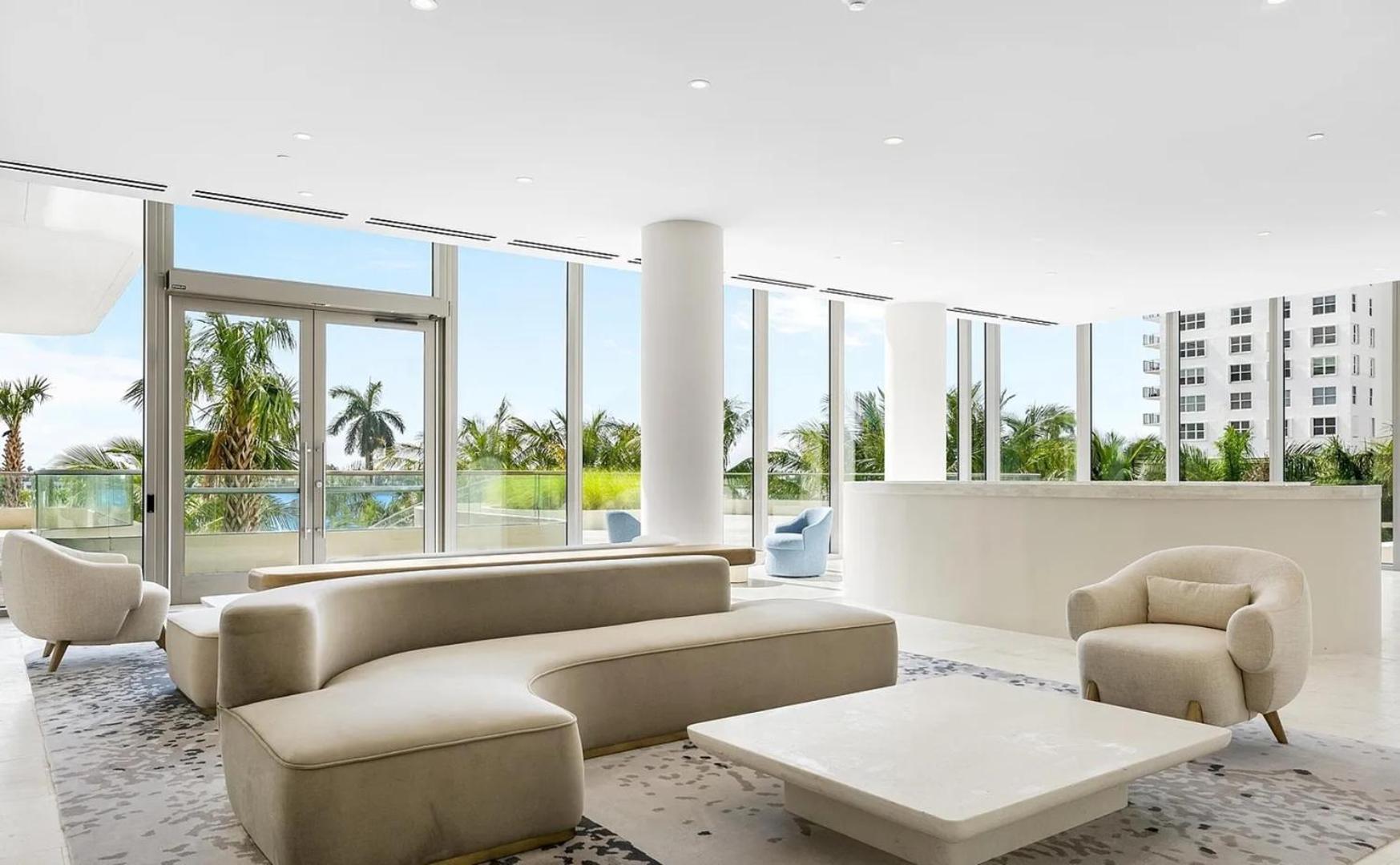 Luxurious 3-bedroom Penthouse * West Palm Beach