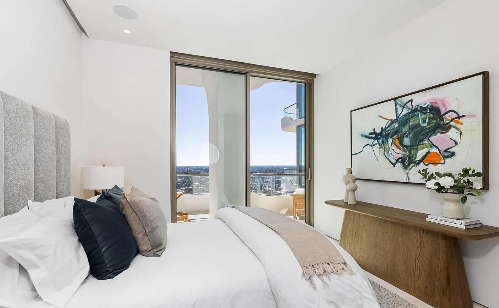 Luxurious 3-bedroom Penthouse * West Palm Beach