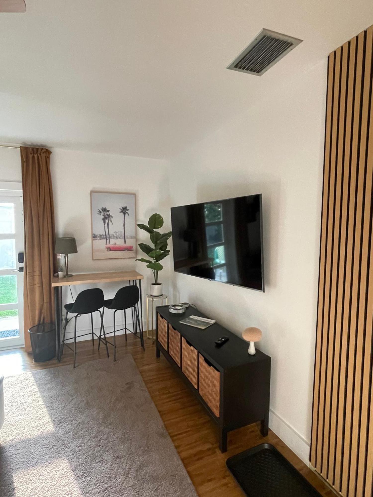 Cozy And Private Guest Guest house *