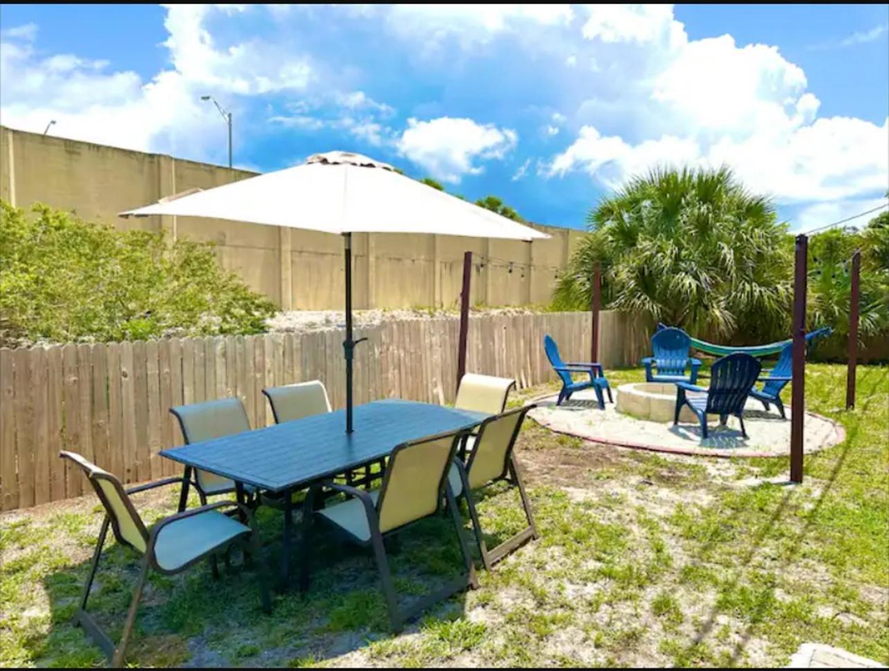 Chic Downtown - Location Location Location!! *