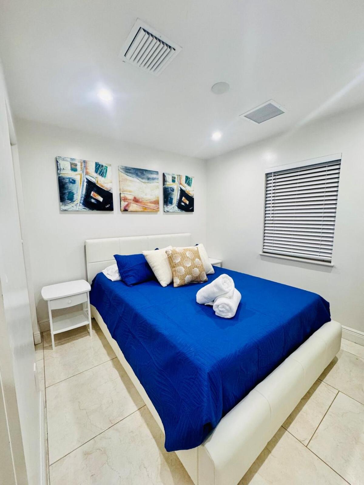 Apartment Cozy & Private - Easy Access To Pbi & I-95 - Free Wifi