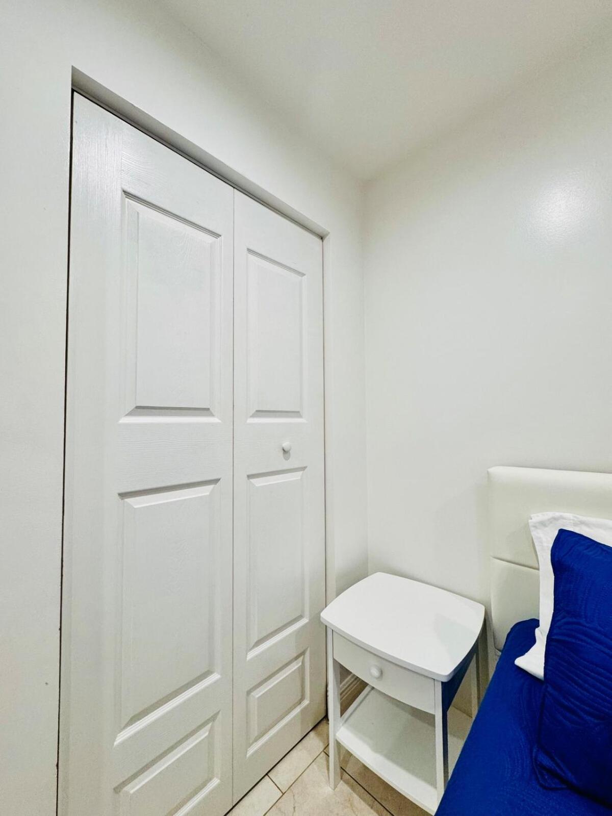 Apartment Cozy & Private - Easy Access To Pbi & I-95 - Free Wifi *