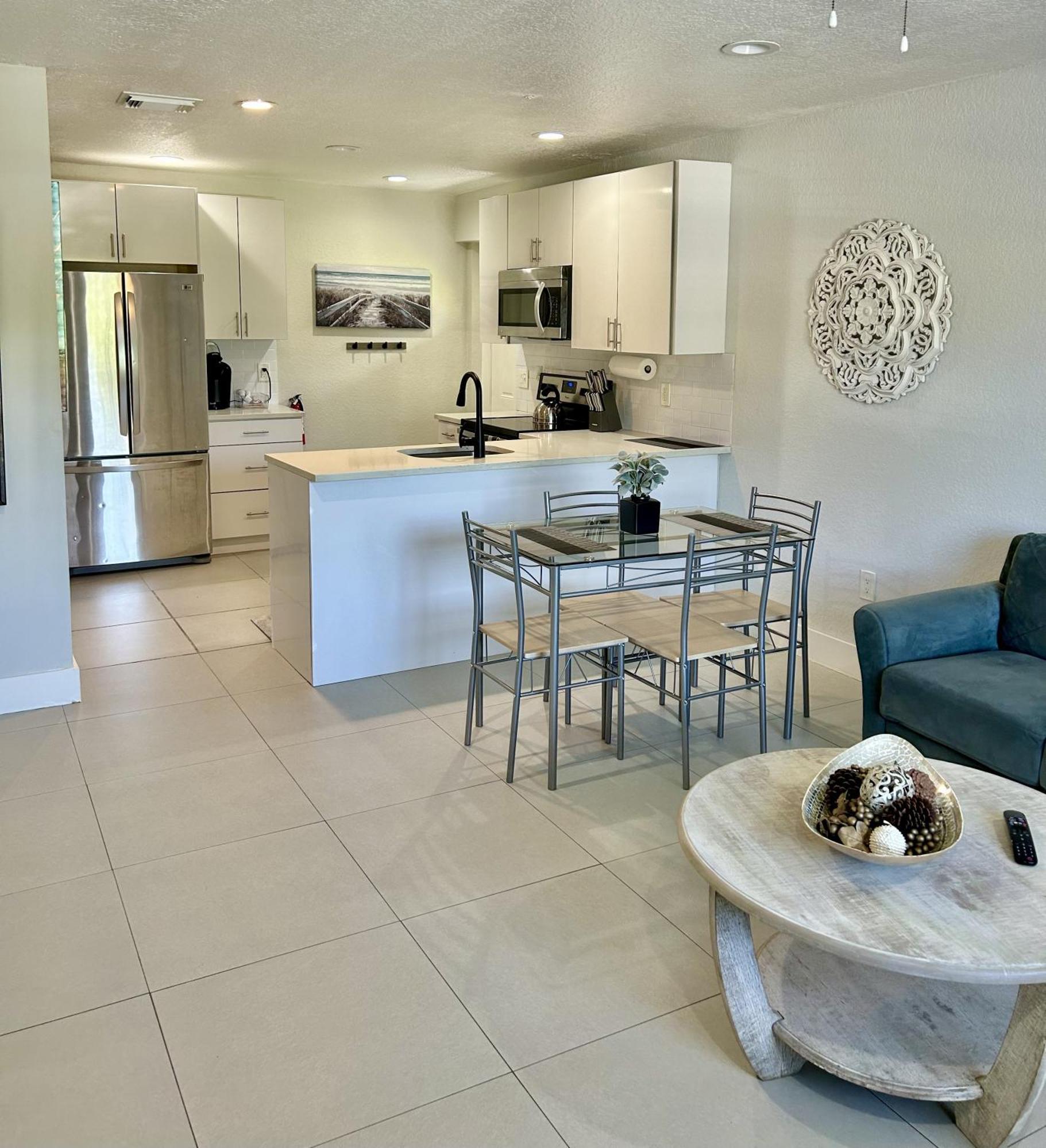 Apartment Close To Everything! Perfect Basecamp For Wpb