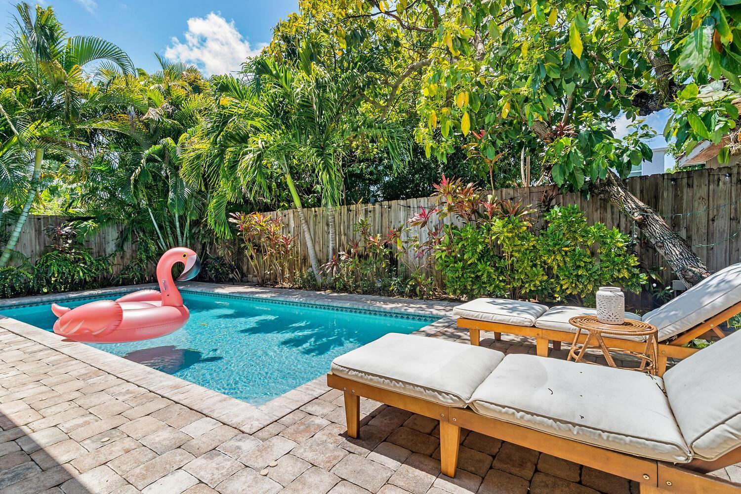 Holiday home Boho Paradise W Heated Saltwater Pool &