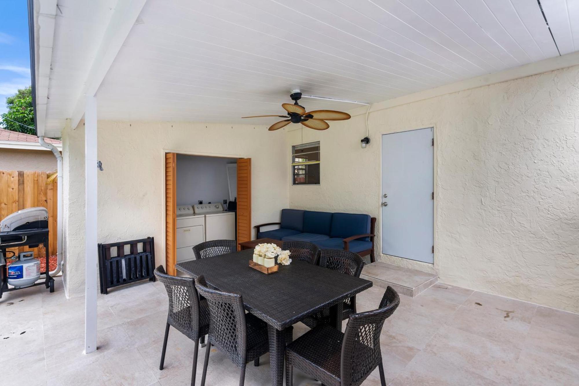 Holiday home Chic Downtown Vacation And Guest