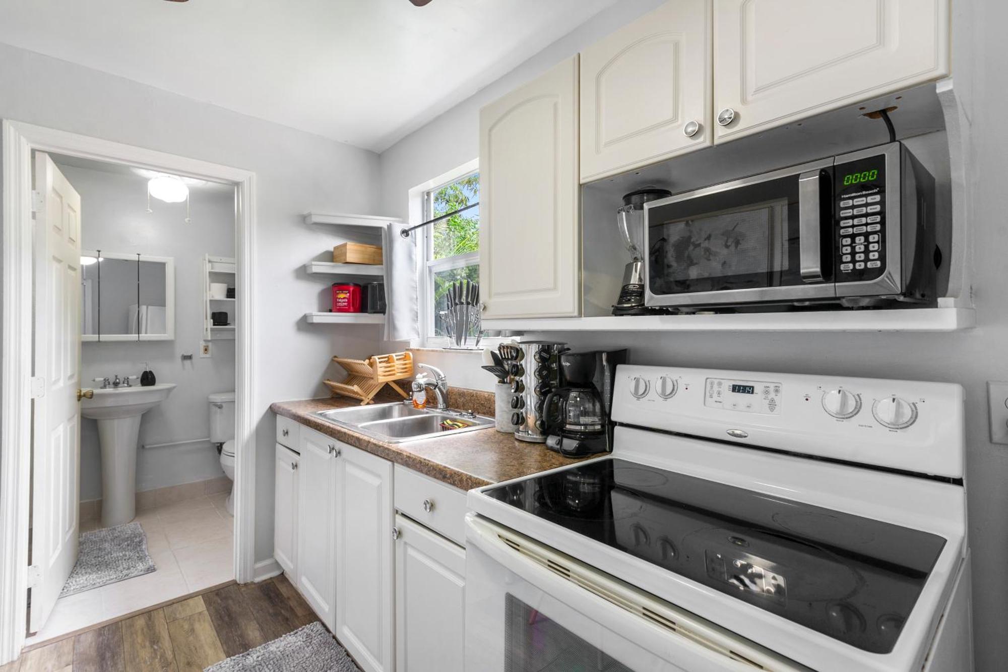 Chic Downtown Vacation And Guest Holiday home West Palm Beach