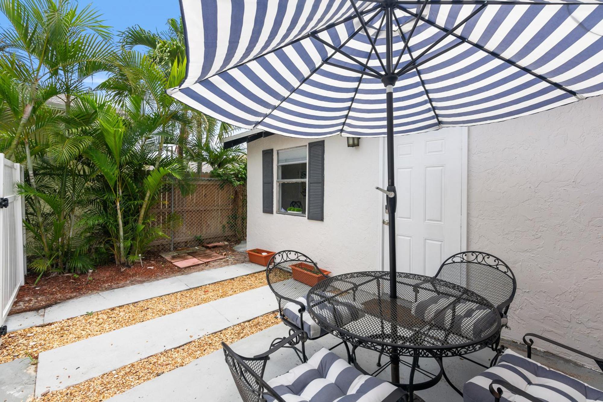 Chic Downtown Vacation And Guest * West Palm Beach