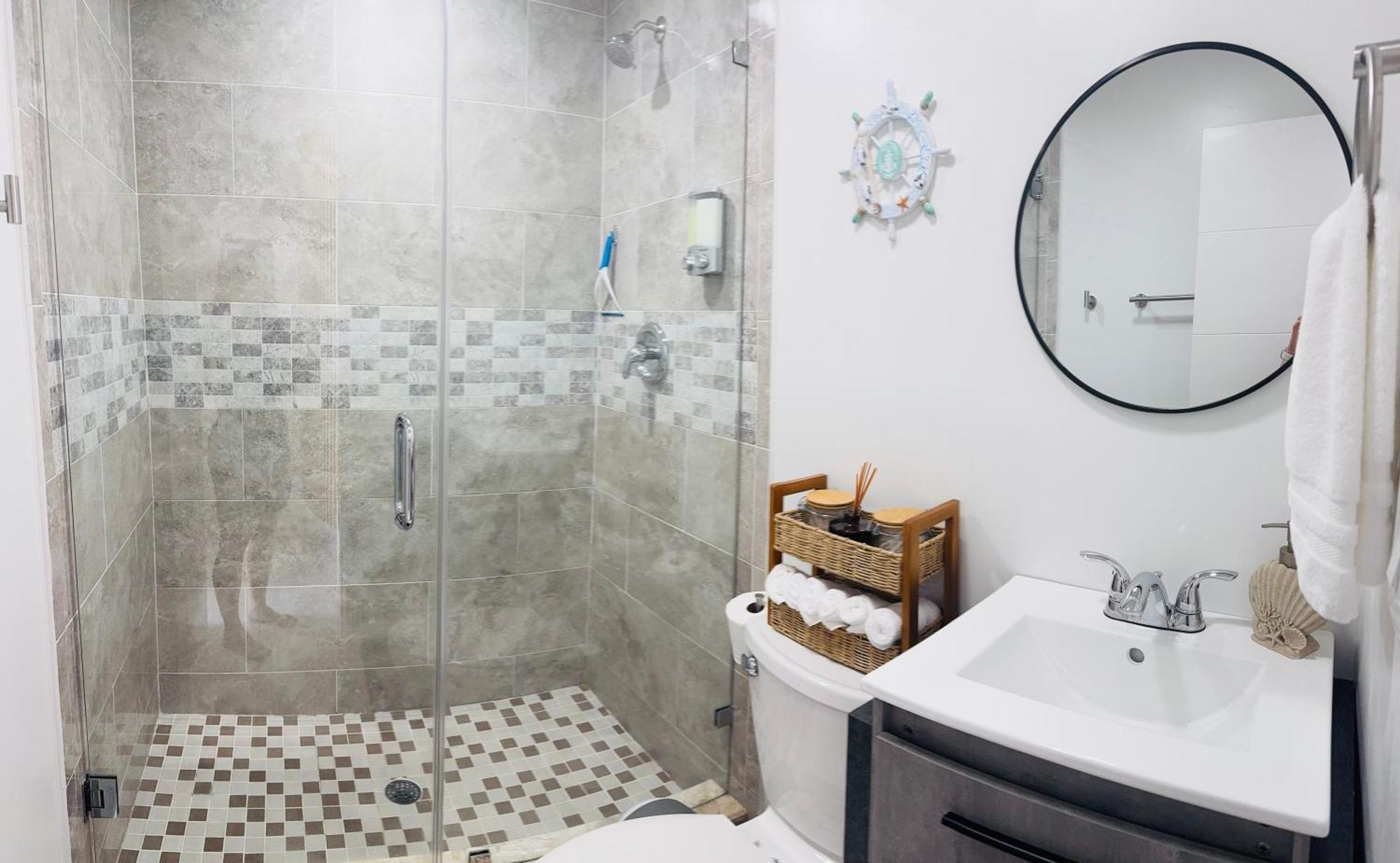 Cozy & Private - Easy Access To Pbi & I-95 - Free Wifi Apartment