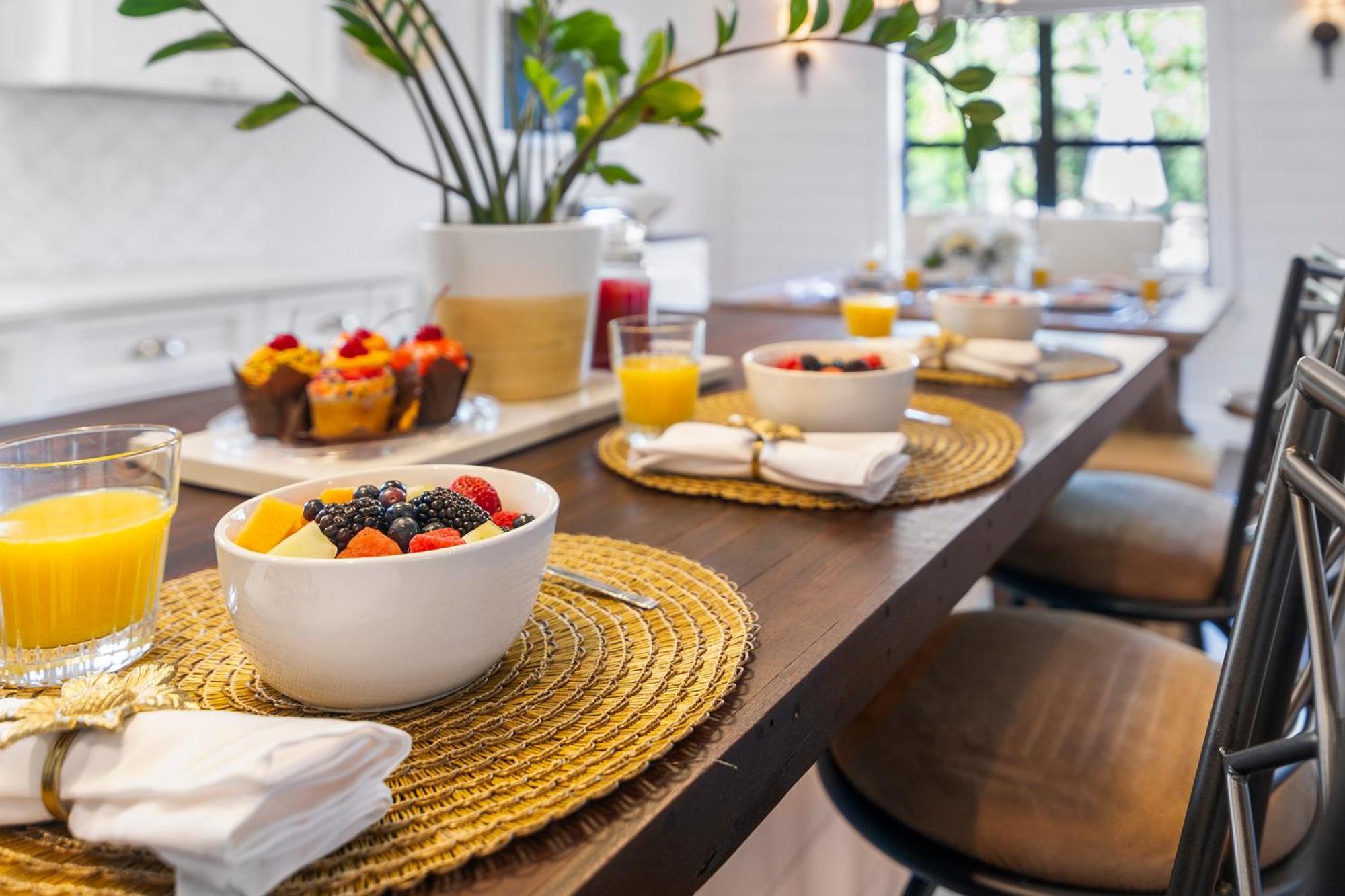 Luxury Spanish Colonial And Guest Holiday home West Palm Beach