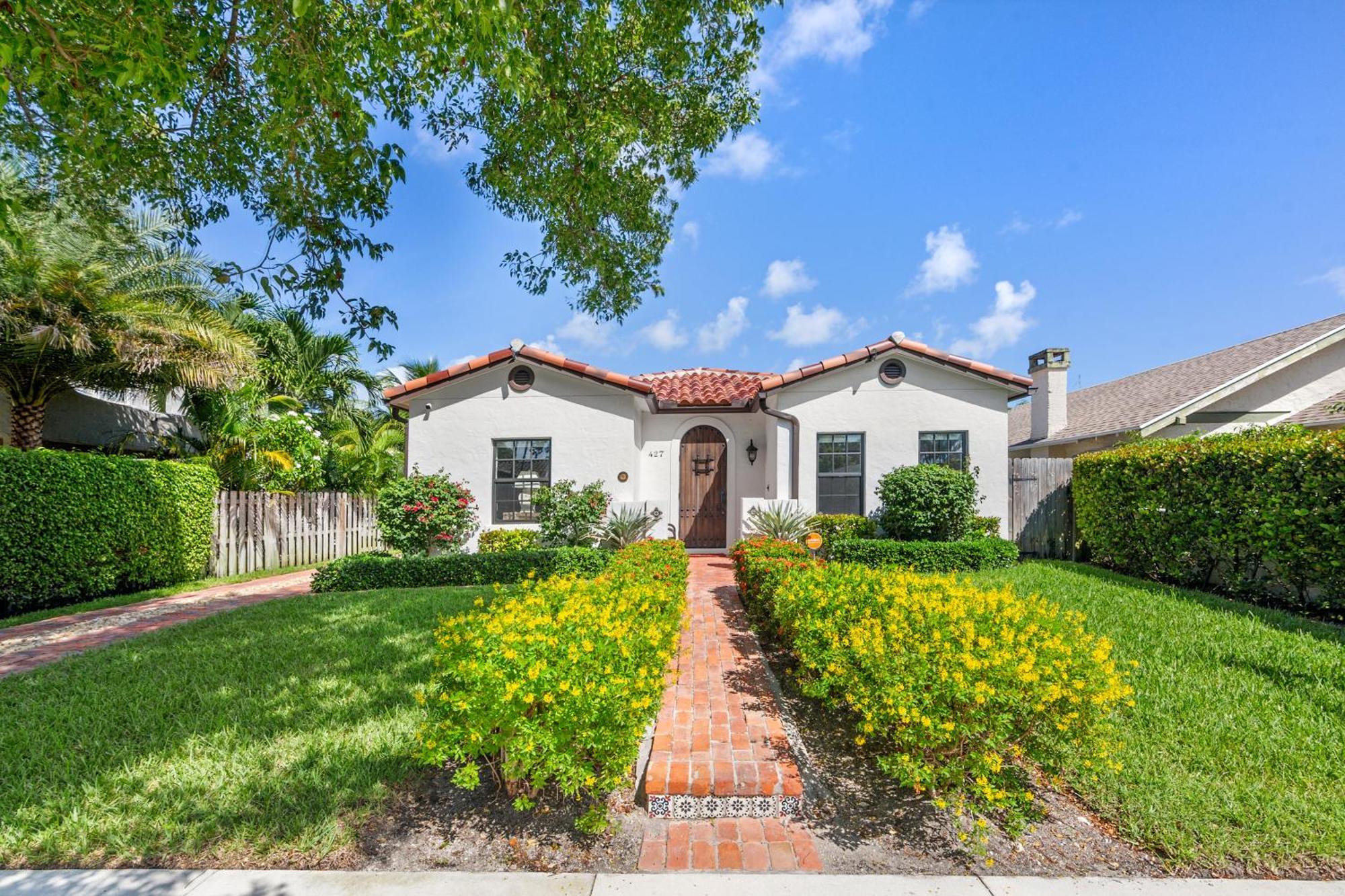 Holiday home Luxury Spanish Colonial And Guest *