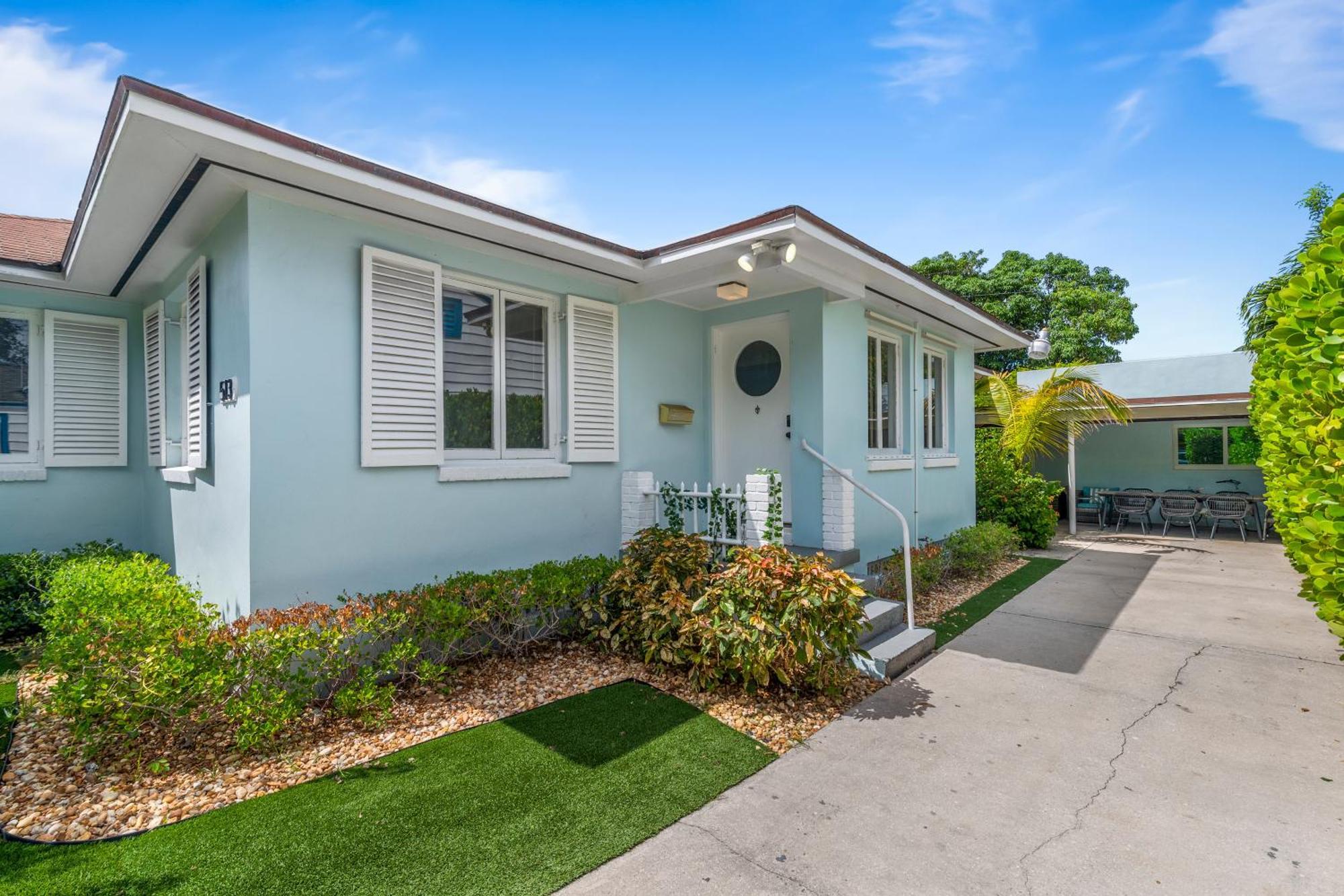 Chic Downtown 42 And Guest 11 Holiday home West Palm Beach