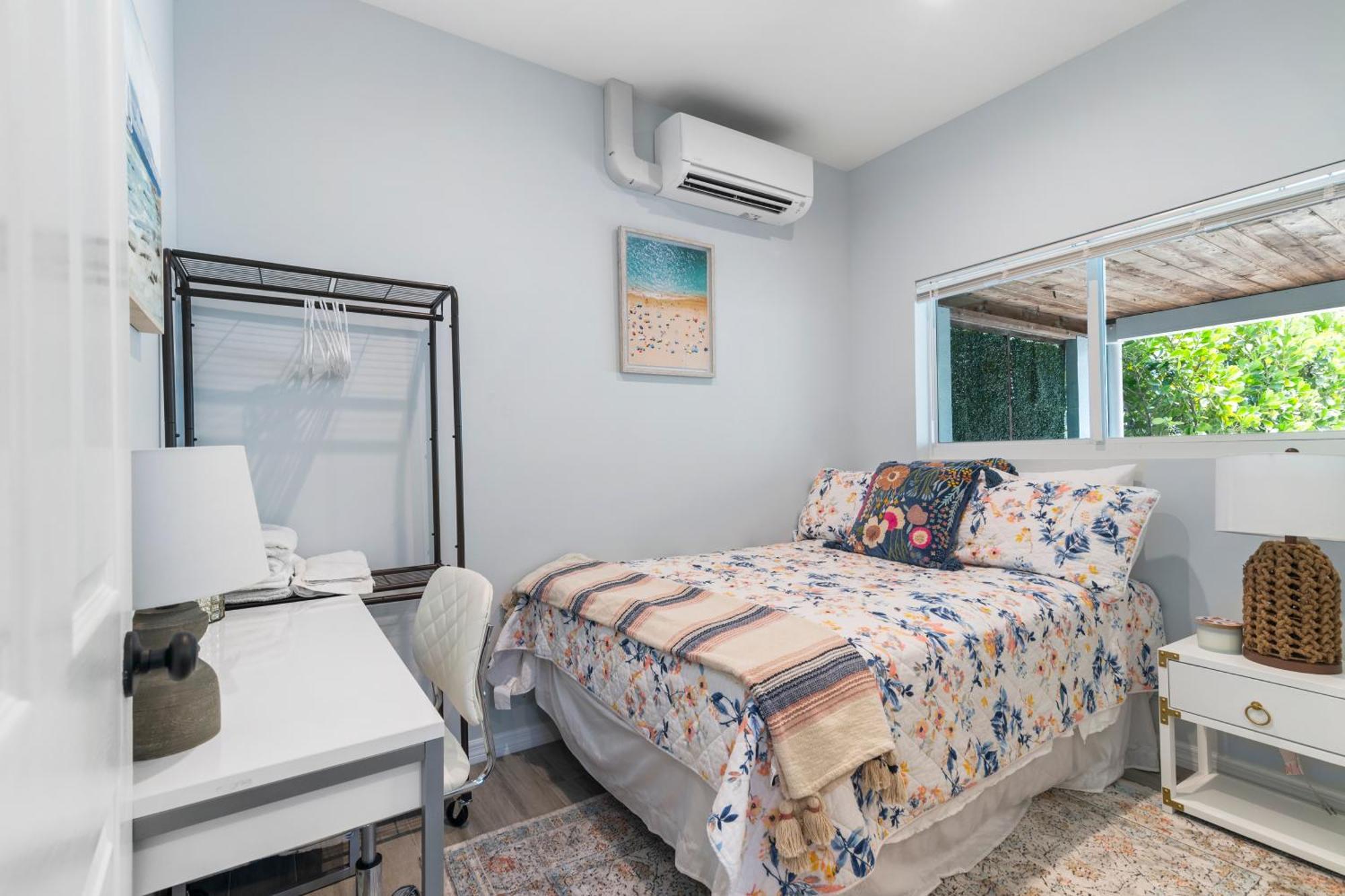 Chic Downtown 42 And Guest 11 Holiday home