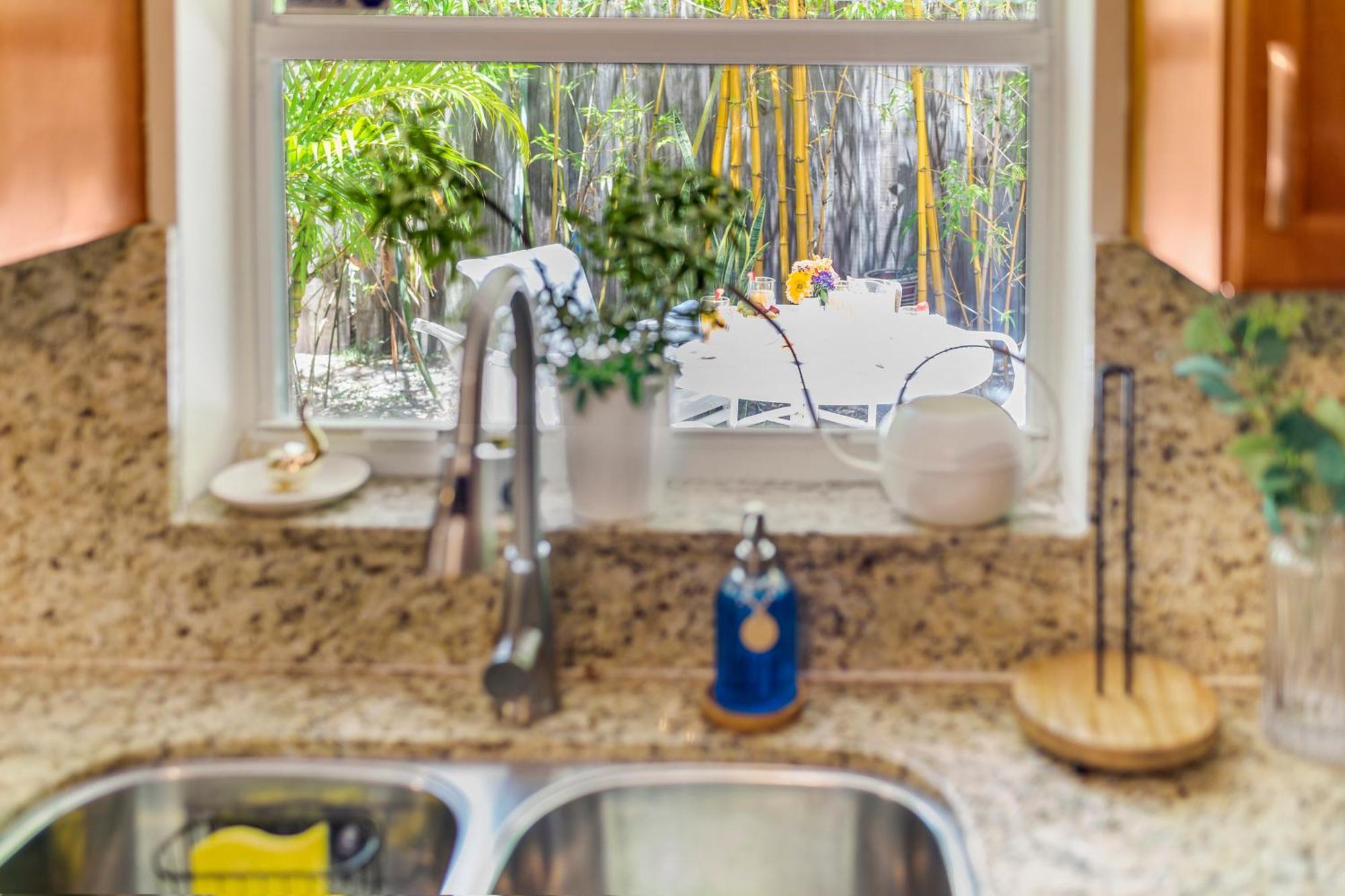 Boho Paradise W Heated Saltwater Pool & * West Palm Beach