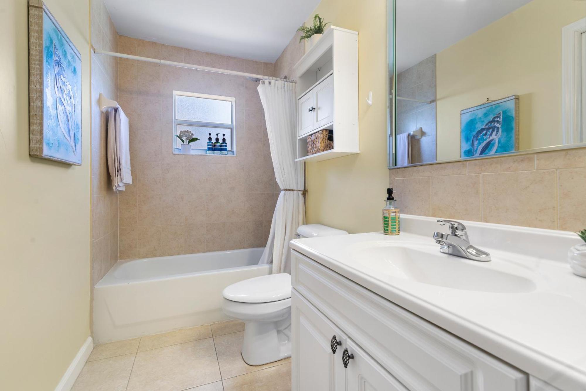 Holiday home Boho Paradise W Heated Saltwater Pool & West Palm Beach