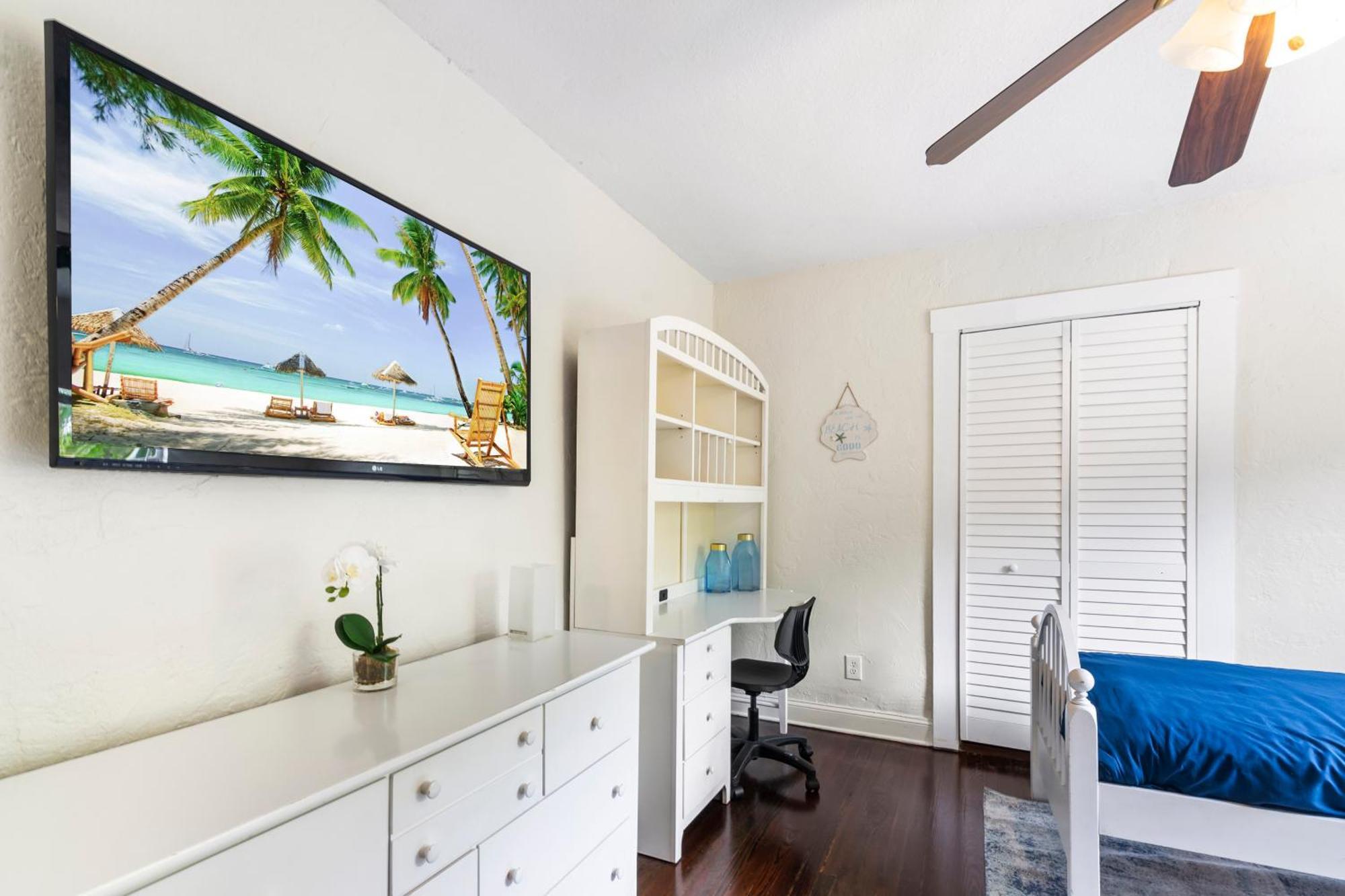 Villa Chic Downtown Vacation And Guest *
