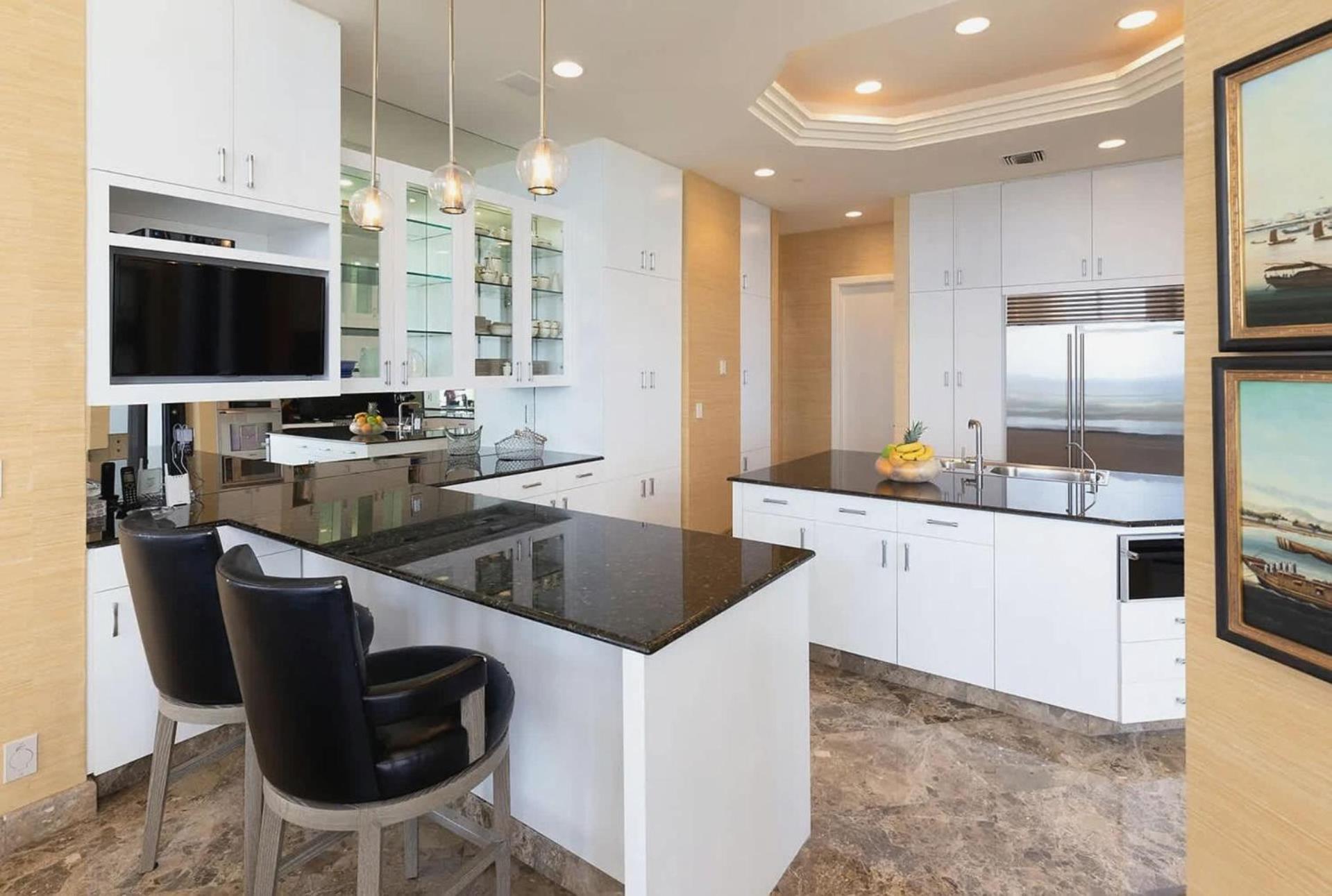 Stunning 3 Bedroom 5 Bath Grand Penthouse Apartment West Palm Beach