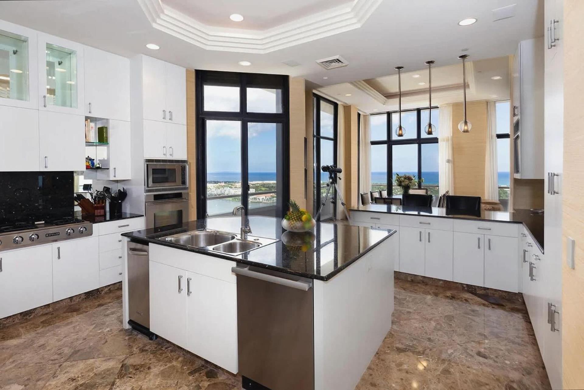 Apartment Stunning 3 Bedroom 5 Bath Grand Penthouse West Palm Beach