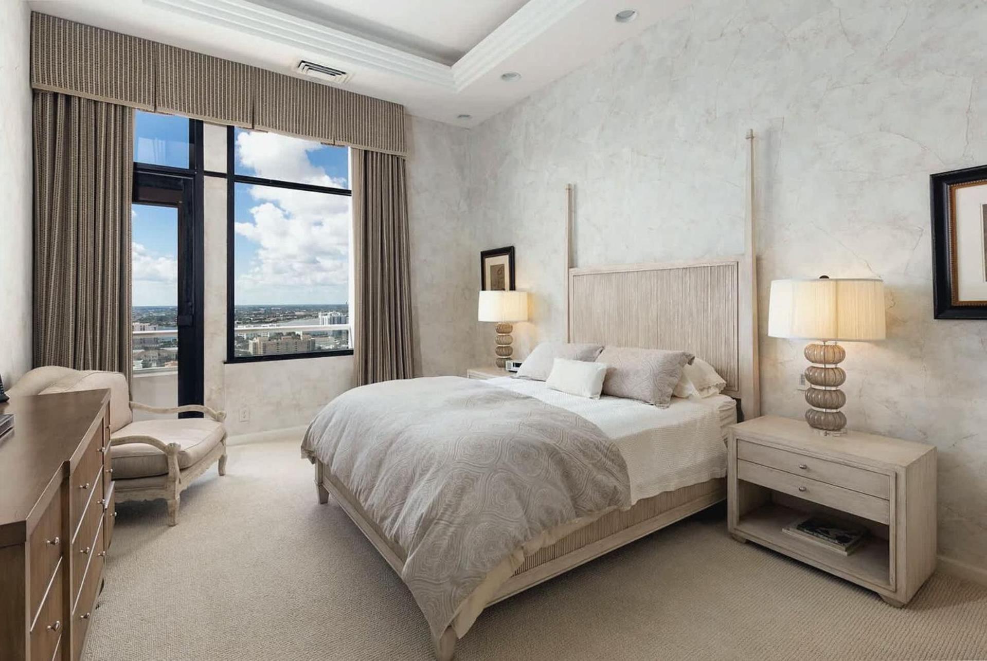 Stunning 3 Bedroom 5 Bath Grand Penthouse * West Palm Beach