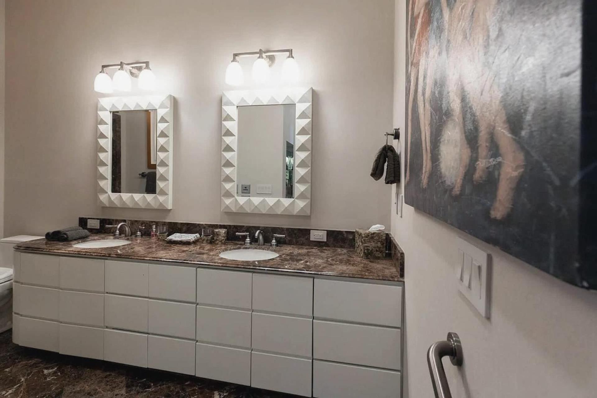 Stunning 3 Bedroom 5 Bath Grand Penthouse Apartment West Palm Beach