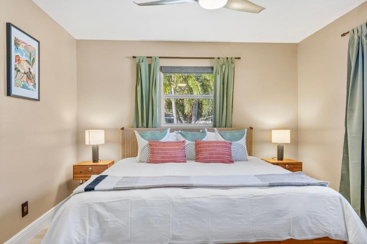 Holiday home Villa! Heated Pool With Golf Firepit And Turf Sports West Palm Beach