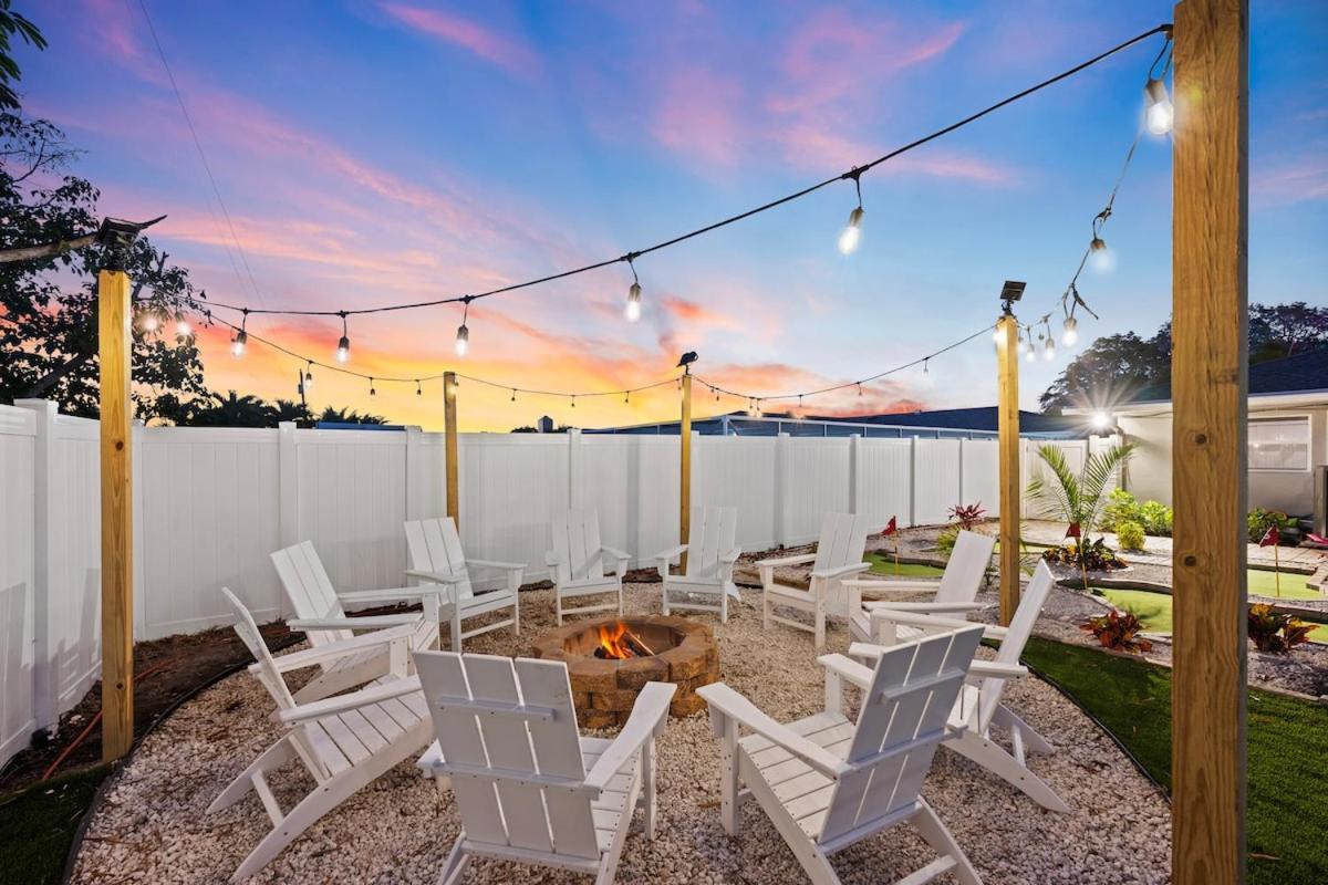 Villa! Heated Pool With Golf Firepit And Turf Sports *