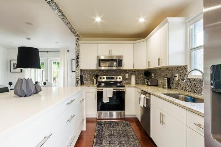 4bd 2ba - Black&white Artbnb - Southland Park Wpb *