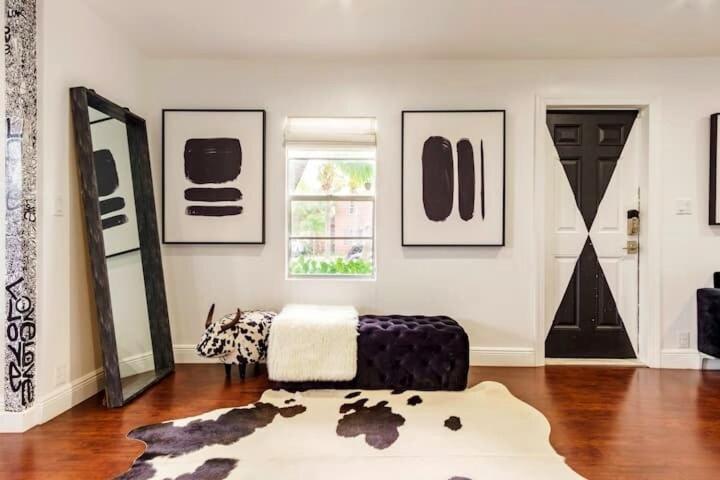 4bd 2ba - Black&white Artbnb - Southland Park Wpb Holiday home