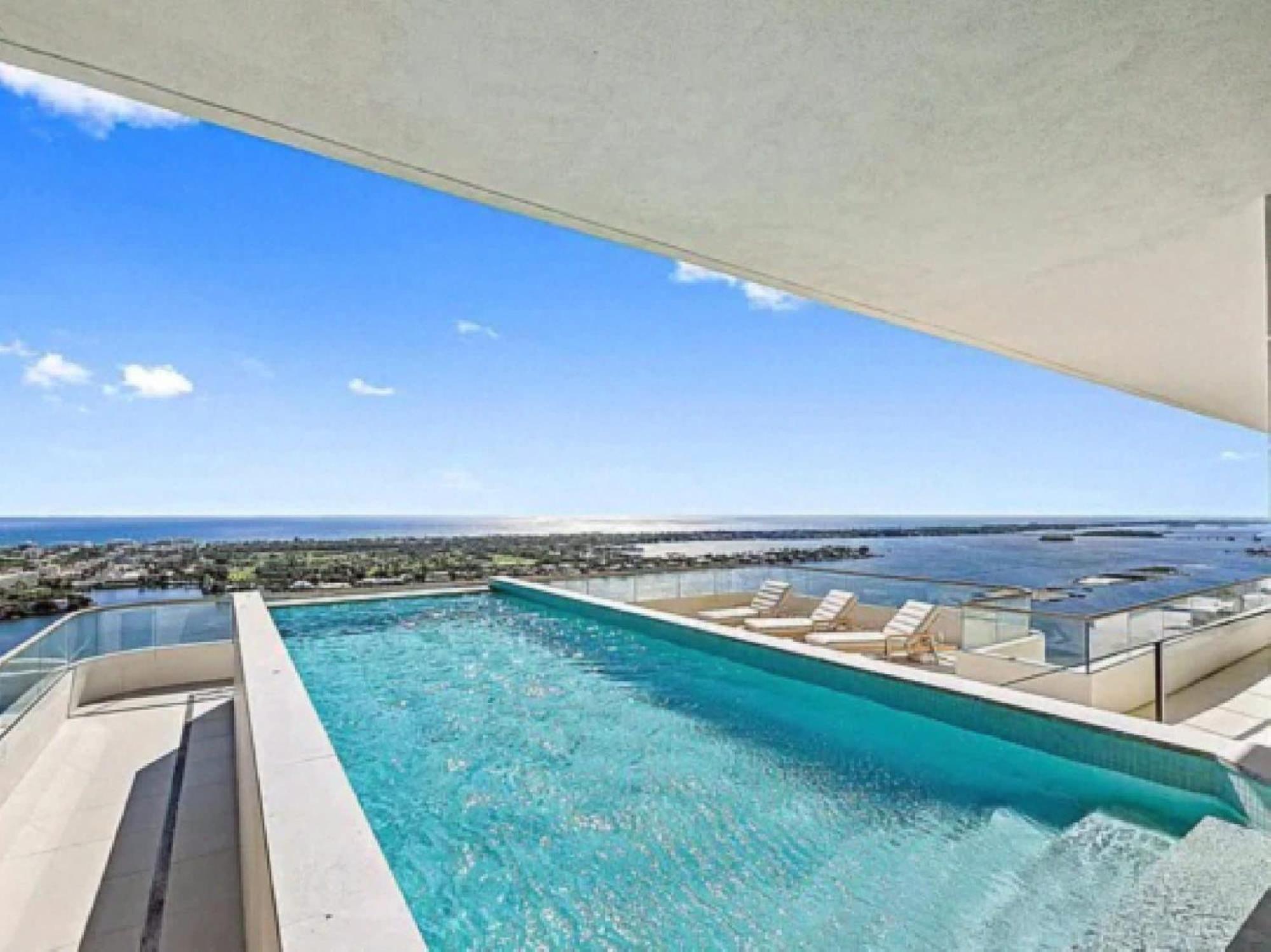 Apartment Penthouse With Panoramic Views In West Palm