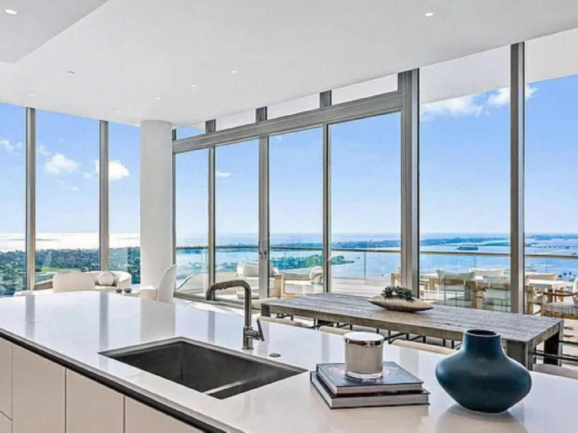Penthouse With Panoramic Views In West Palm Apartment West Palm Beach