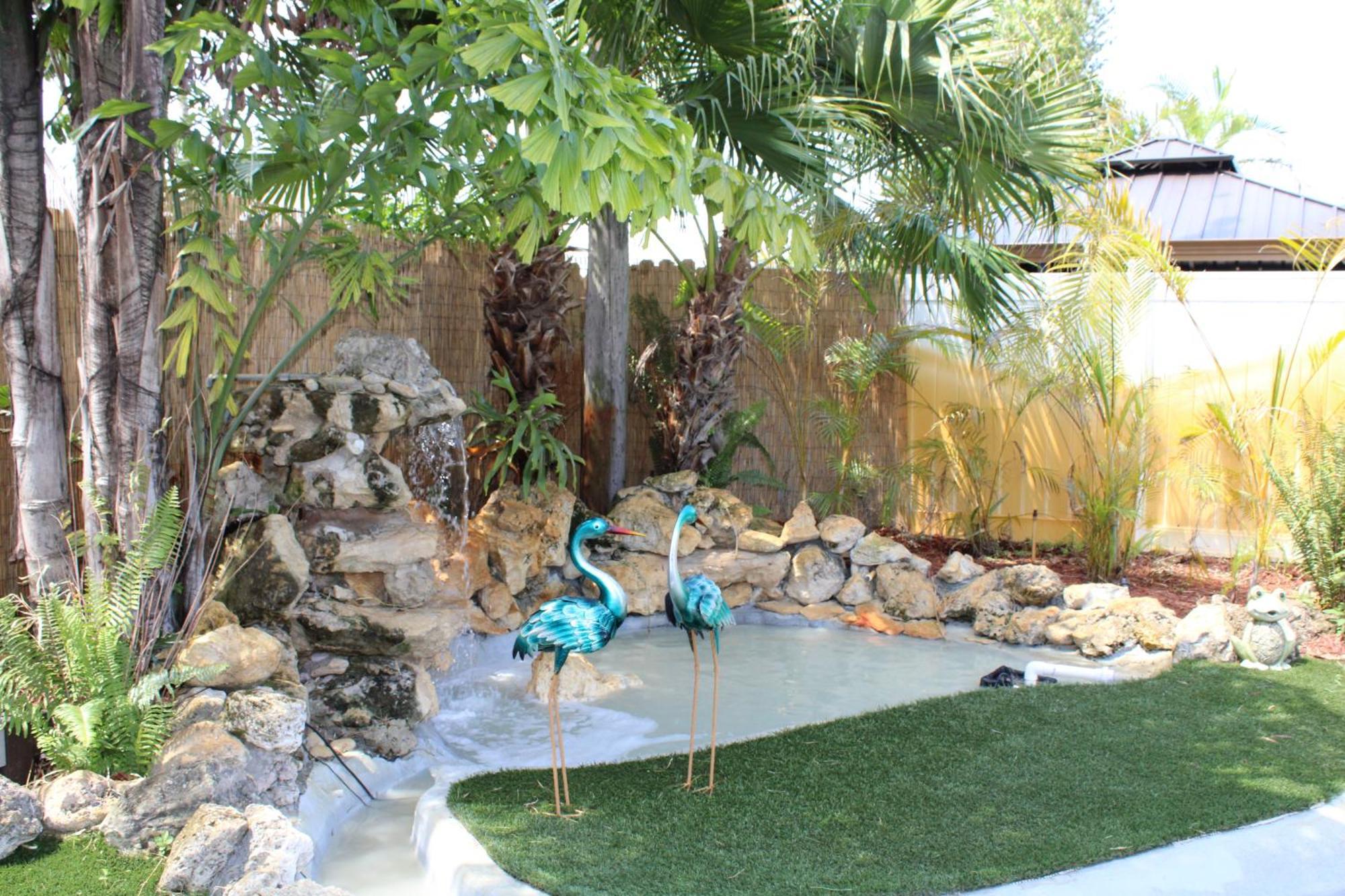 Tropical Luxury Paradise - Fully Renovated In Wpb