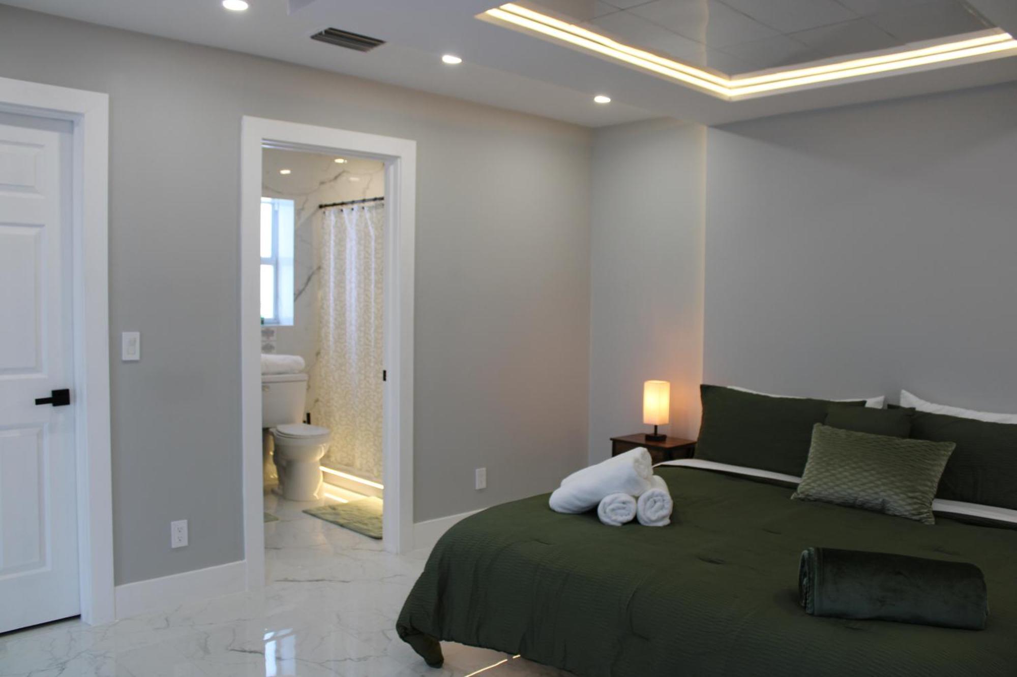 Tropical Luxury Paradise - Fully Renovated In Wpb * West Palm Beach