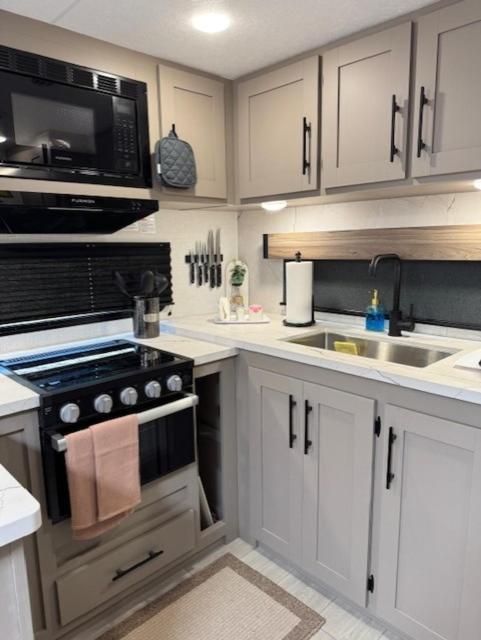 Glamping In Paradise Guest house West Palm Beach