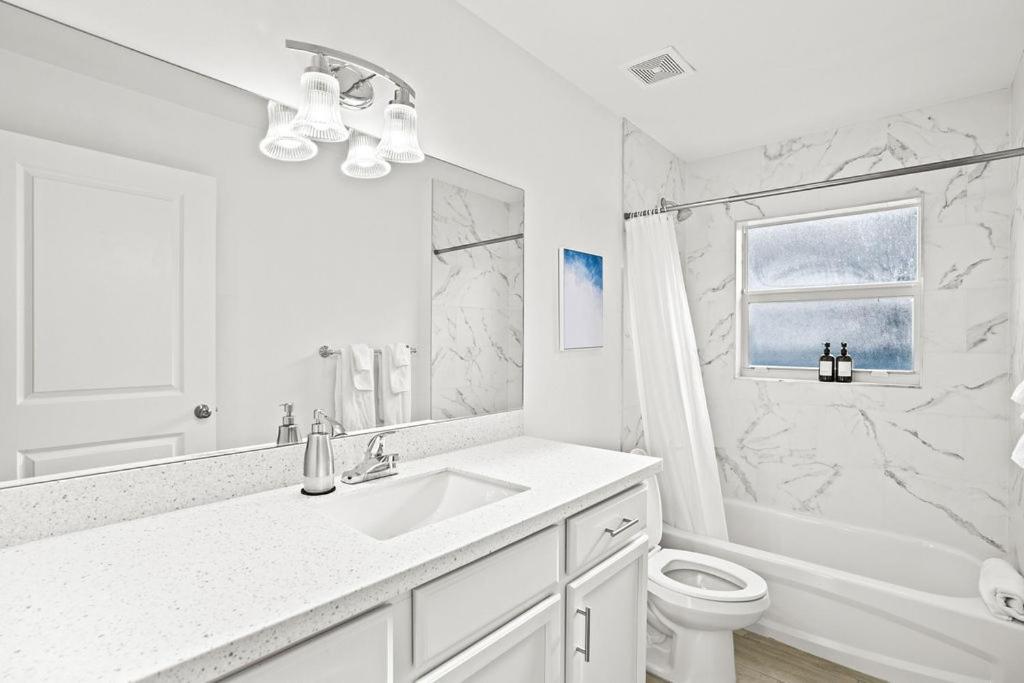 Bright & Spacious 3Br Close To Beaches West Palm Beach