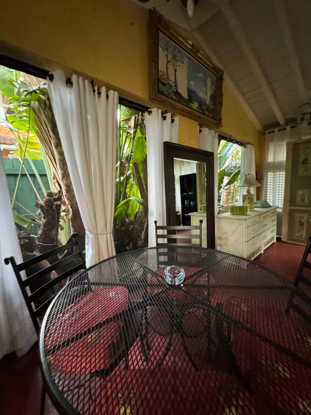 Tango Mango House With Private Hot Tub Holiday home West Palm Beach