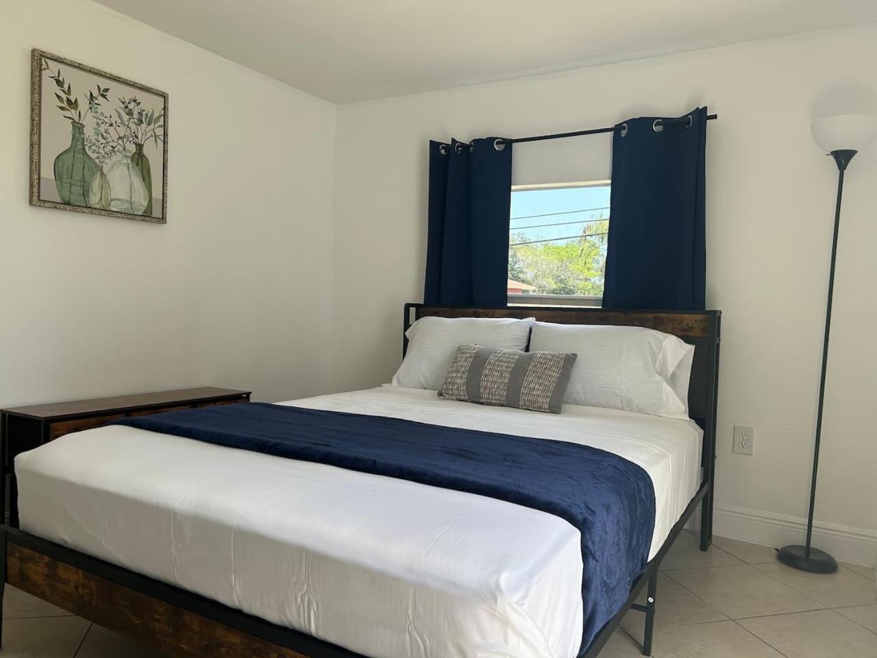 Beautiful In West Palm - 5 Min To Airport Holiday home